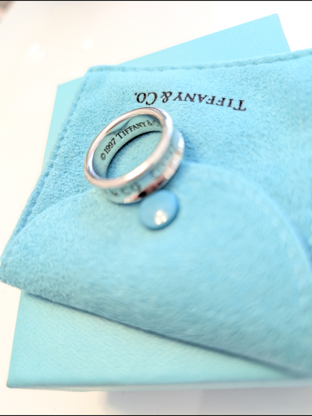 Tiffany & Co. 925 Sterling Silver Ring 1997 Vintage Unisex/ Original Box & Pouch - Picture 4 of 6